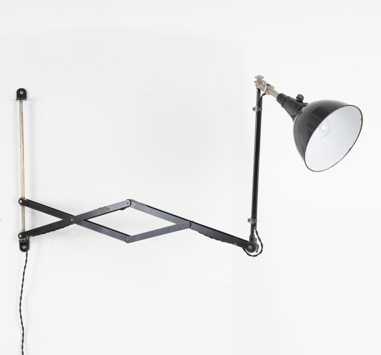 Hauptbild zu Objekt, Scherenleuchte 'Wandarm Nr. 110 Gr&ouml;&szlig;e I', um 1926, Industriewerke Auma; R&ouml;nneberger & Fischer; Midgard, 145A 23