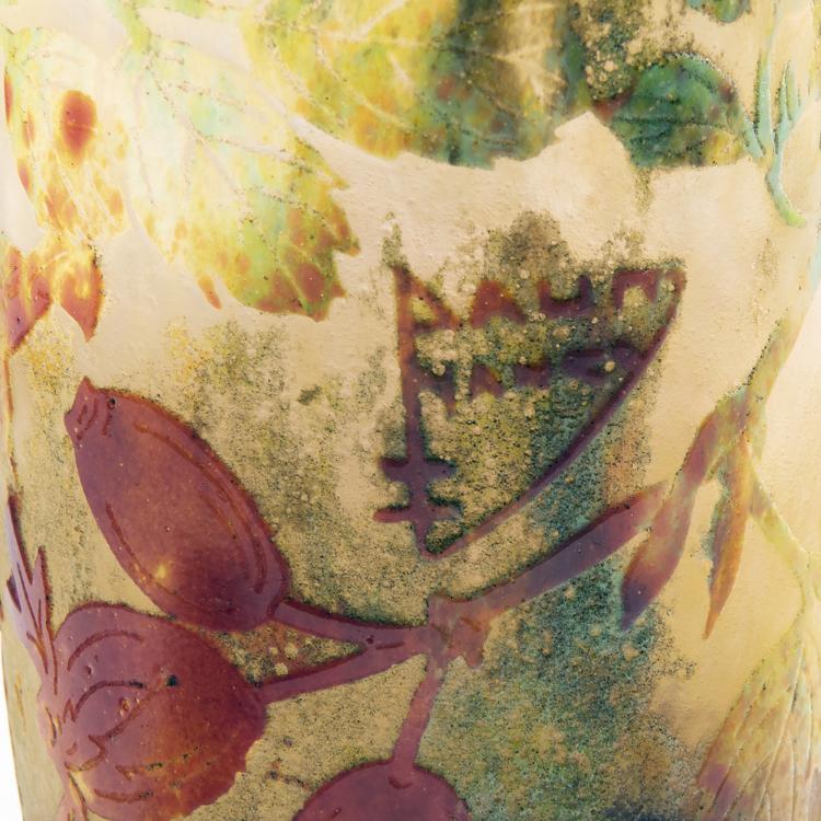 Bild 2 zu Objekt, Vase 'Baies de l'Eglantier', 1910-15, Daum Fr&egrave;res, Nancy, 144B 119
