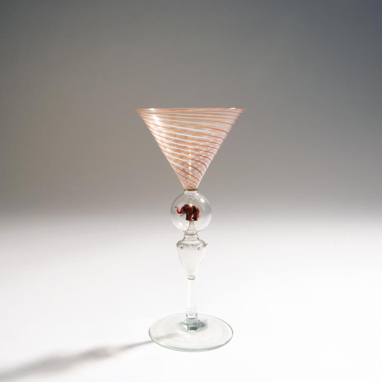 Hauptbild zu Objekt, Liquor glass with elephant, 1920s, Lauscha (wohl), 144B 237