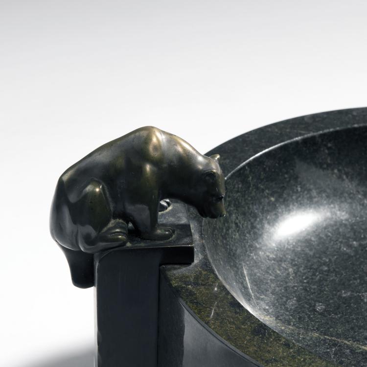 Bild 2 zu Objekt, Bowl with bears, c. 1905, S&auml;chsische Serpetin-Stein-Gesellschaft, Z&ouml;blitz (zugeschrieben), 144B 332