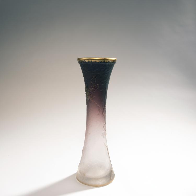 Hauptbild zu Objekt, Tall 'Iris et Libellule' vase, c. 1895, Daum Fr&egrave;res, Nancy, 144B 75
