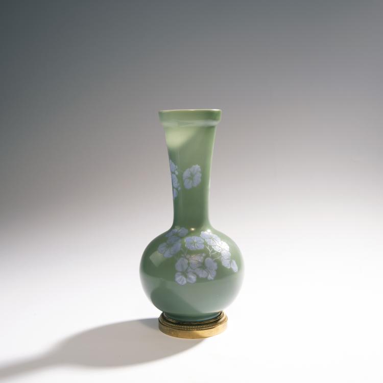 Bild 1 zu Objekt, Vase 'Hortensias', 1905-08, Gall&eacute;, Etablissements, Nancy, 144B 163