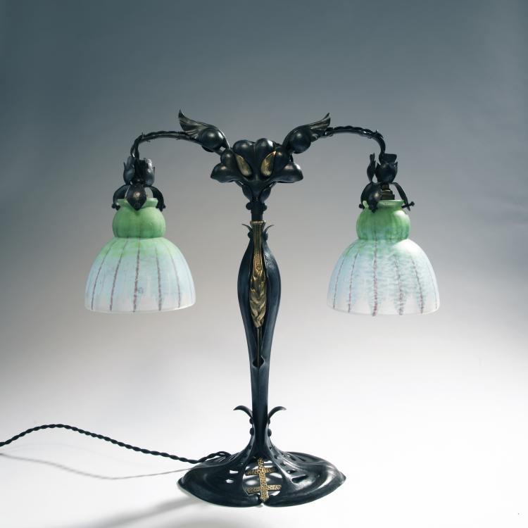 Hauptbild zu Objekt, Table lamp, 1905-10, Daum Fr&egrave;res, Nancy; Majorelle, Louis, Nancy, 144B 101