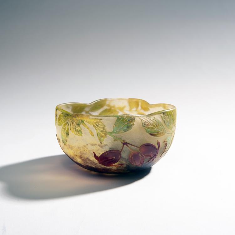 Bild 1 zu Objekt, Schale 'Baies de l'Eglantier', 1910-15, Daum Fr&egrave;res, Nancy, 144B 124