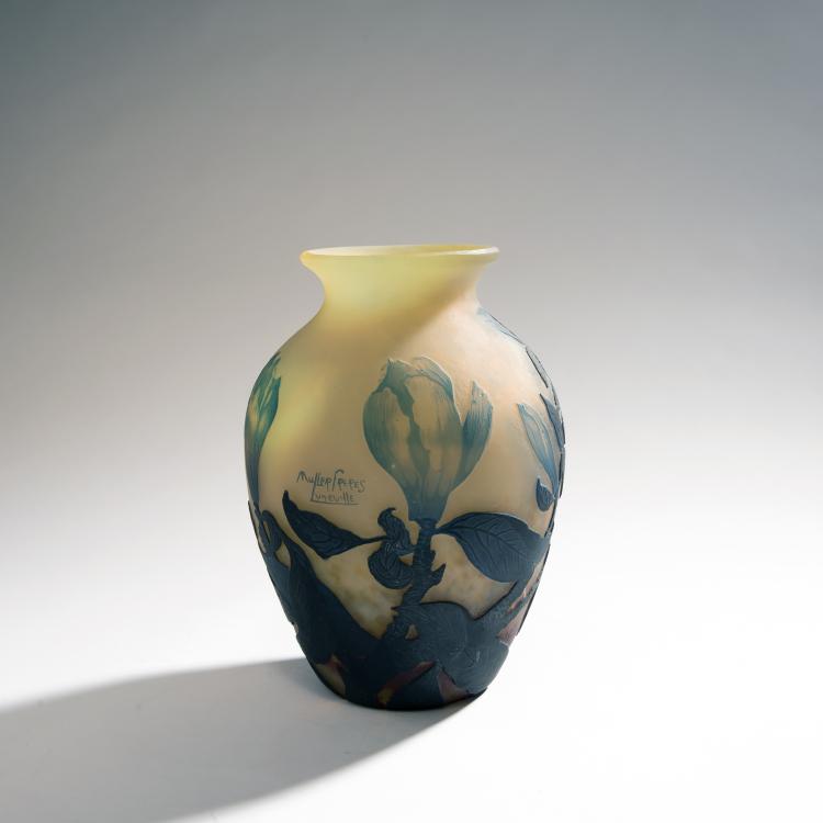 Bild 1 zu Objekt, Vase 'Magnolias', um 1930, Muller Fr&egrave;res, Lun&eacute;ville, 144B 209