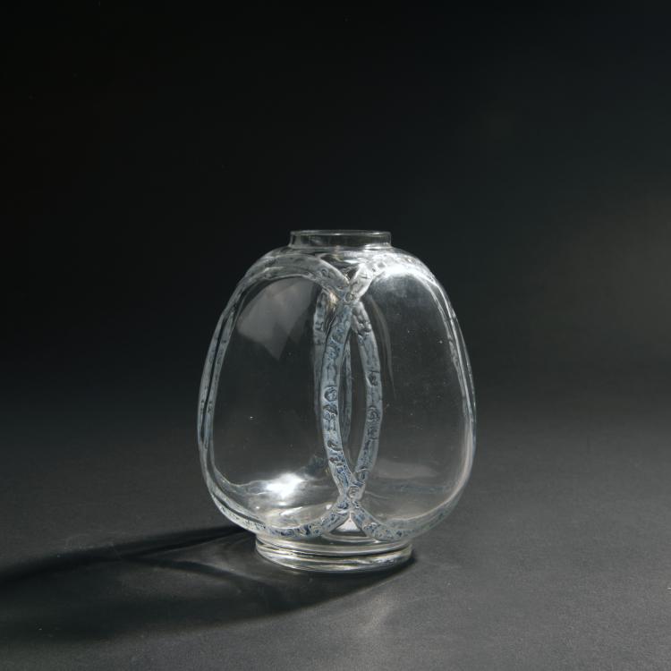 Bild 1 zu Objekt, 'Guirlande de Roses' vase, 1914, Lalique, Ren&eacute;, Wingen-sur-Moder, 144A 6