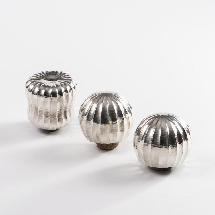 Hauptbild zu Objekt, Thee bottle stoppers, c. 1925, Klinkosch, J. C., Wien, 144B 475