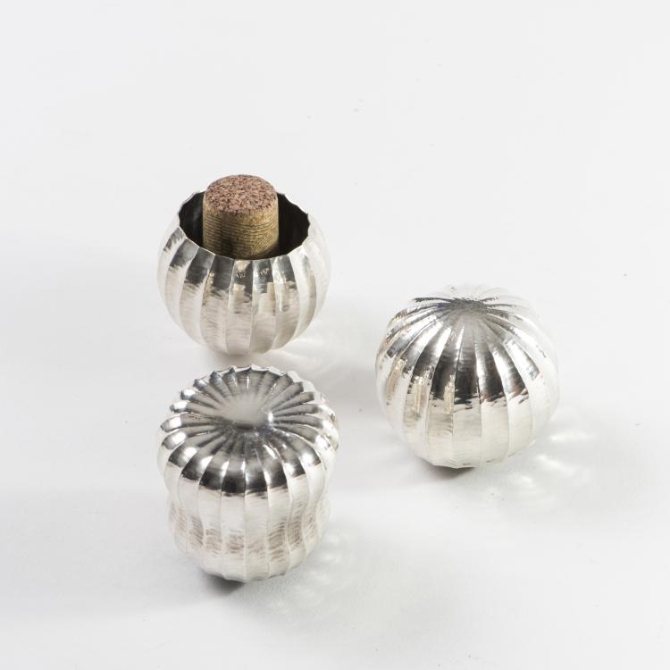 Bild 1 zu Objekt, Thee bottle stoppers, c. 1925, Klinkosch, J. C., Wien, 144B 475