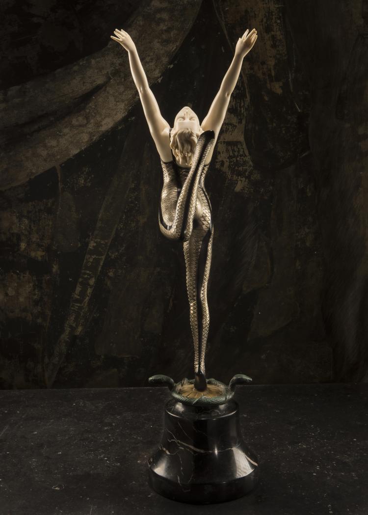 Bild 3 zu Objekt, Snake dancer, past 1924, 144B 341