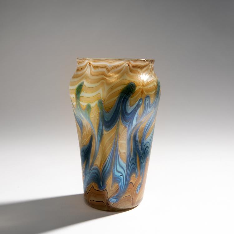 Hauptbild zu Objekt, Rare Phaenomen vase, c. 1901, L&ouml;tz Wwe., Klosterm&uuml;hle, 144B 260