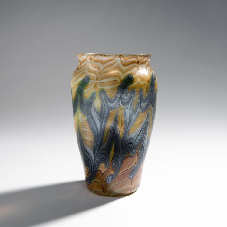 Bild 1 zu Objekt, Rare Phaenomen vase, c. 1901, L&ouml;tz Wwe., Klosterm&uuml;hle, 144B 260