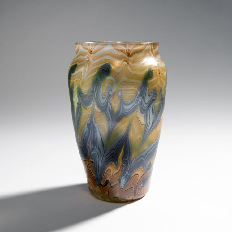 Bild 3 zu Objekt, Rare Phaenomen vase, c. 1901, L&ouml;tz Wwe., Klosterm&uuml;hle, 144B 260