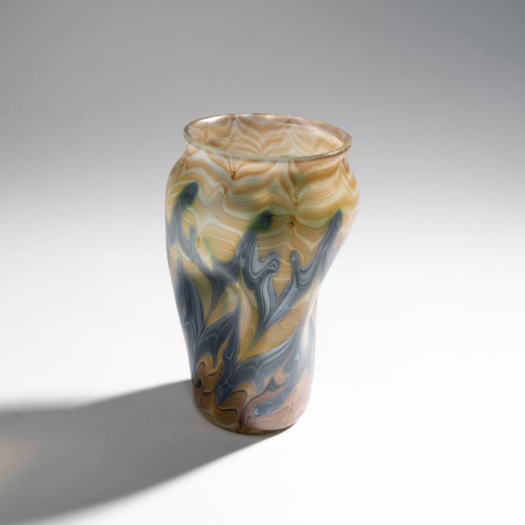 Bild 4 zu Objekt, Rare Phaenomen vase, c. 1901, L&ouml;tz Wwe., Klosterm&uuml;hle, 144B 260