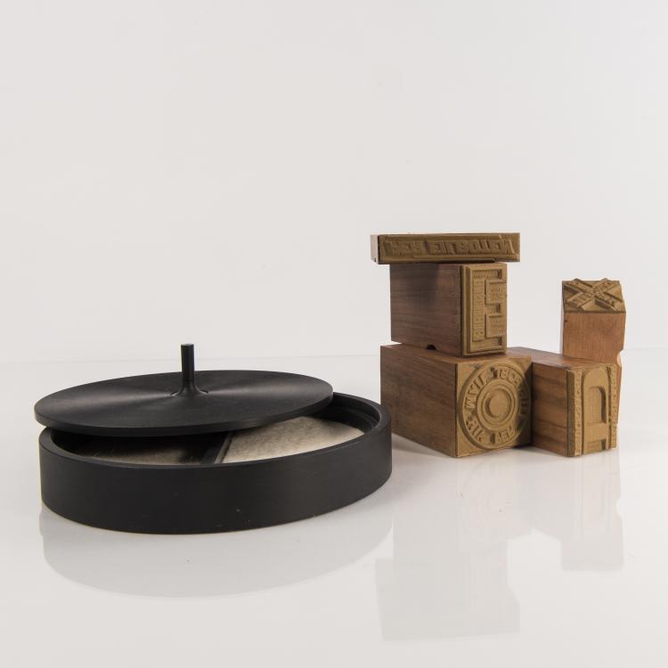 Hauptbild zu Objekt, 'Moluccas e Hainan', 1961/65, Danese, Mailand, 146A 24