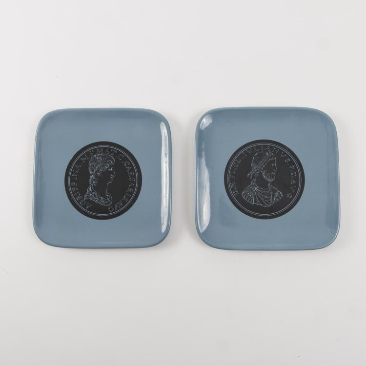 Hauptbild zu Objekt, Pair of 'Imperatori' plates, Fornasetti, Mailand, 145B 357