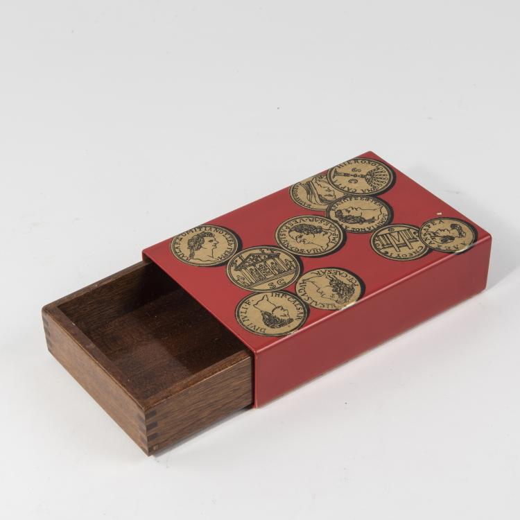 Bild 1 zu Objekt, Aufbewahrungsbox 'Monete romane', 1950er Jahre, Fornasetti, Mailand, 146B 241