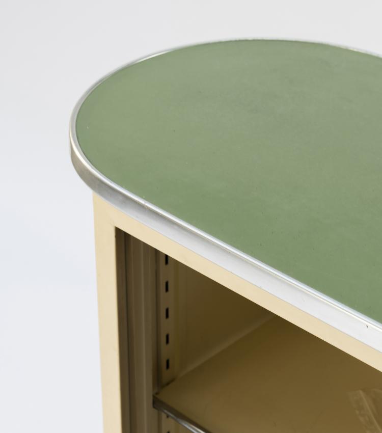 Bild 5 zu Objekt, Rundform Sideboard 'Athen', 1954, Mauser-Werke, Waldeck, 145A 146