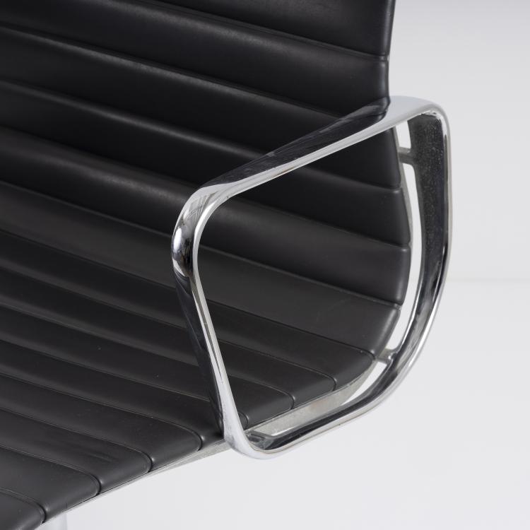 Bild 8 zu Objekt, 6 'Aluminium group' chairs, 1958, Vitra Design, Weil am Rhein; Miller, Herman, Zeeland, 146C 525