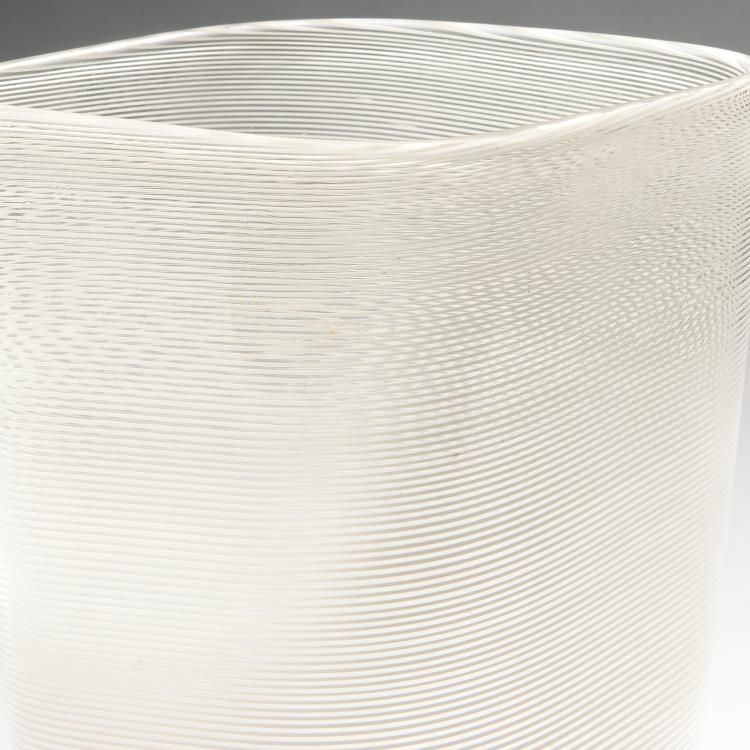 Bild 2 zu Objekt, 'Mezza filigrana' vase, c. 1935, Venini & C., Murano, 146D 713