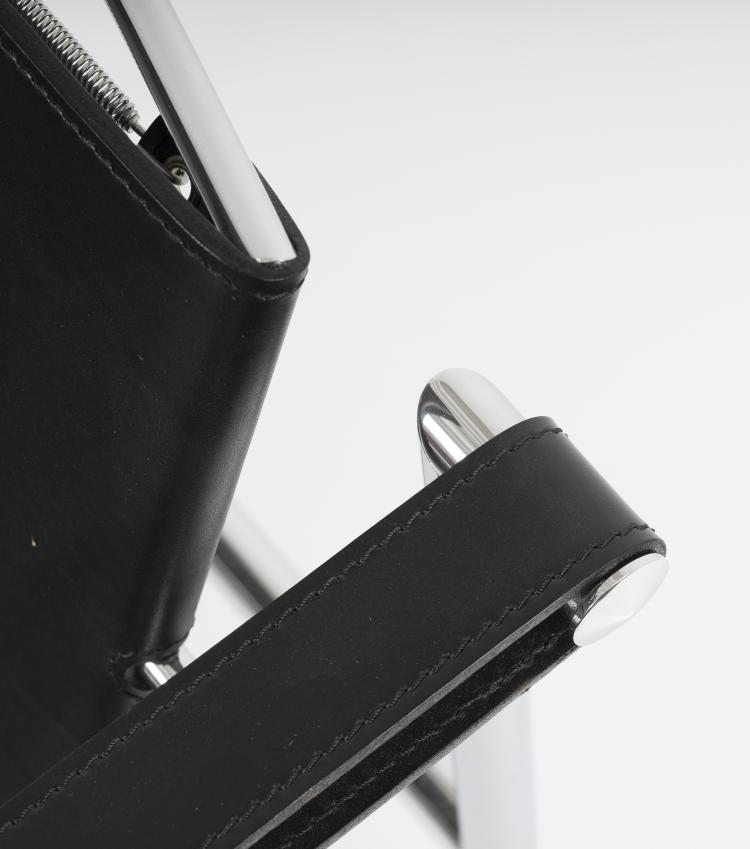 Bild 3 zu Objekt, 'LC 1' chair, Cassina, Mailand, 146C 418