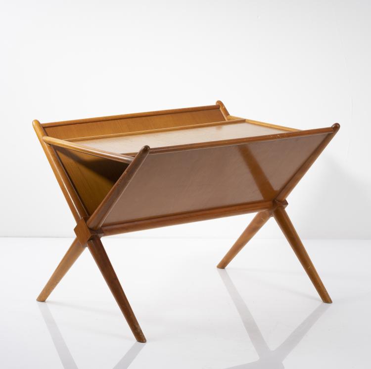 Hauptbild zu Objekt, Magazin table, 1950s, Widdicomb Furniture, Grand Rapids, Michigan, USA, 146C 544