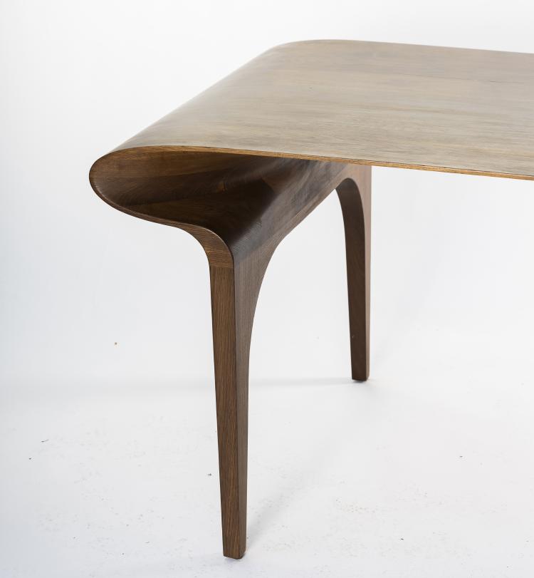 Bild 1 zu Objekt, 'Contour' desk, 2009, Bodo Sperlein Studio, London, 146C 683