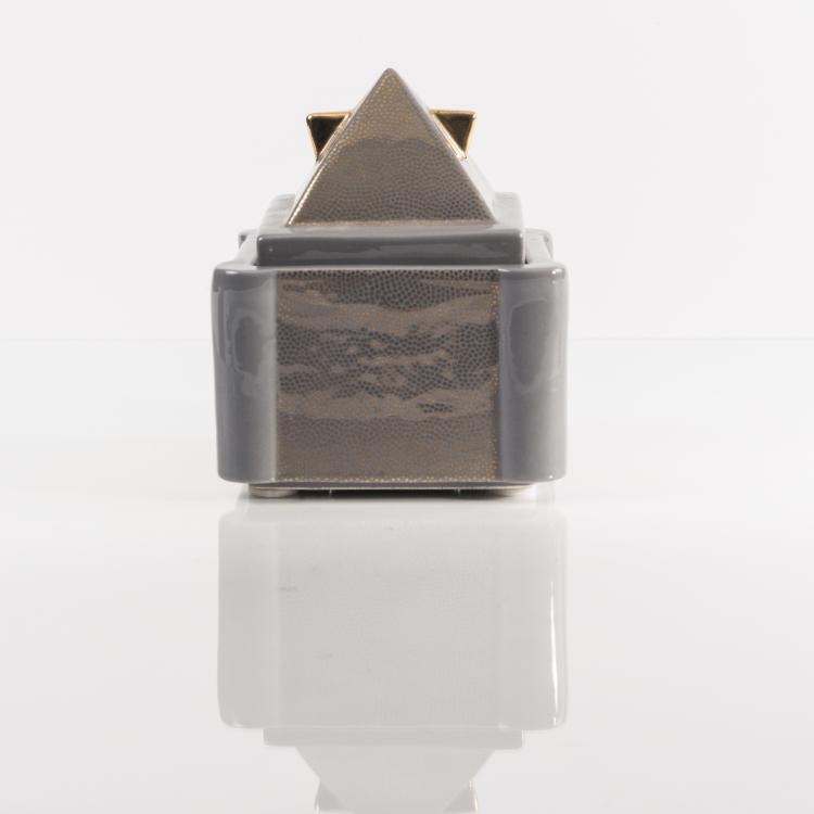 Bild 2 zu Objekt, 'B Nefertiti' sugar box, 1981, Memphis, Mailand, 146A 124