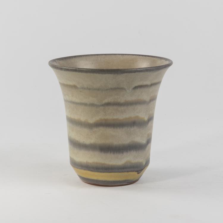 Hauptbild zu Objekt, Vase, 1928-31, Velten Vordamm, Steingutfabriken, 146C 571