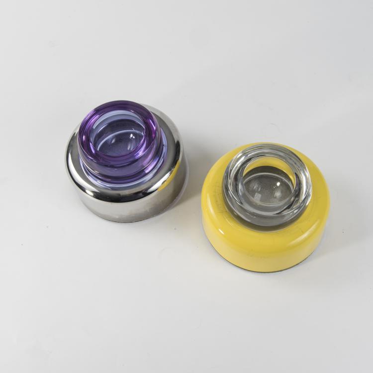 Bild 2 zu Objekt, Zwei Aschenbecher / Pfeifenhalter 'Biglia', 1968, Arnolfo di Cambio, Colle Val d'Elsa, Siena, 146B 307