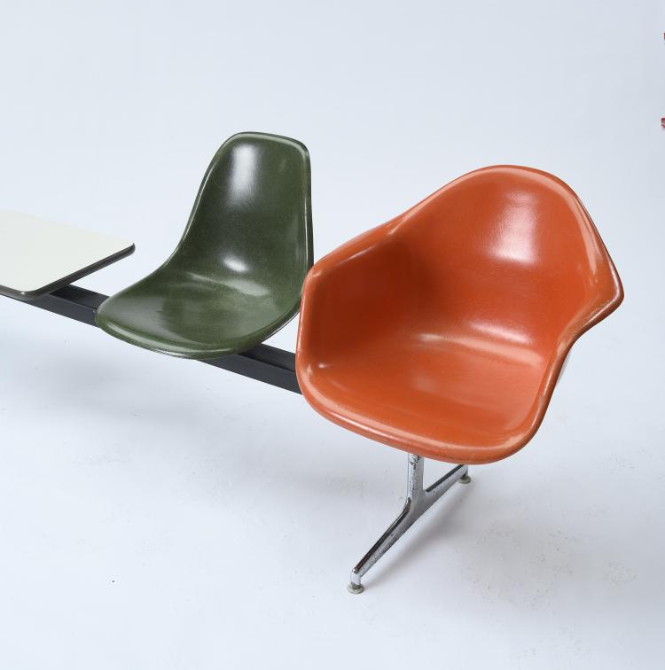 Bild 2 zu Objekt, 'Tandem Shell Seating', 1950s, Vitra Design, Weil am Rhein, 146C 601