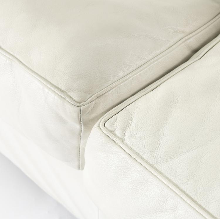 Bild 2 zu Objekt, 'LC 2' settee, 1928, Pierre Jeanneret,Charlotte Perriand,Le Corbusier Charles-&Eacute;douard Jeanneret-Gris, Cassina, Mailand, 149B 289