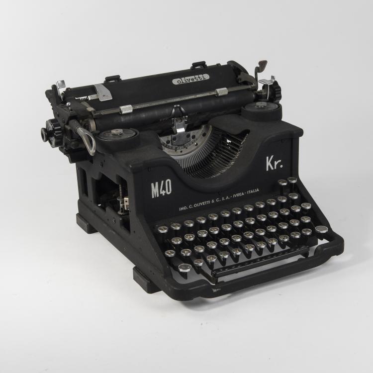 Hauptbild zu Objekt, 'M40' typewriter, 1930, Olivetti, Ivrea, 146C 622