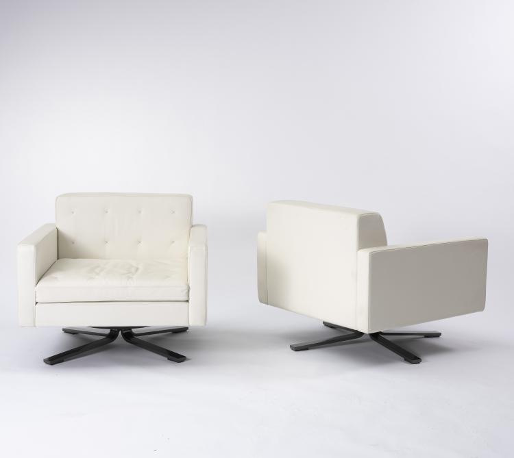 Hauptbild zu Objekt, 2 easy chairs, 2006, Poltrona Frau, Mailand, 146C 682