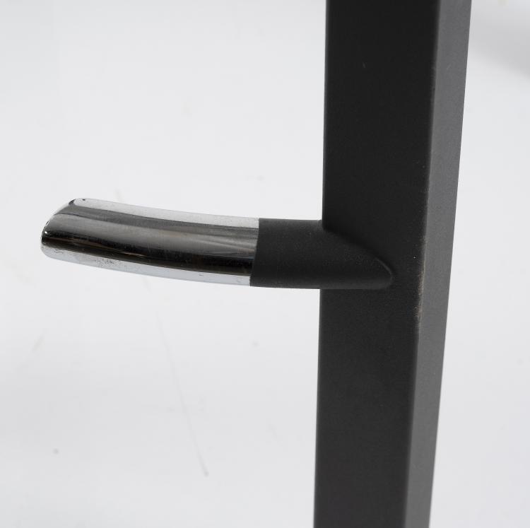 Bild 5 zu Objekt, 'Sarapis' bar stool, 1986, Driade, Caorso, 146C 660