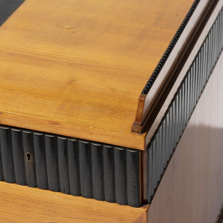 Bild 5 zu Objekt, Schreibtisch mit Armlehnsessel, um 1909, Paul, Bruno (im Stile von), 147B 682