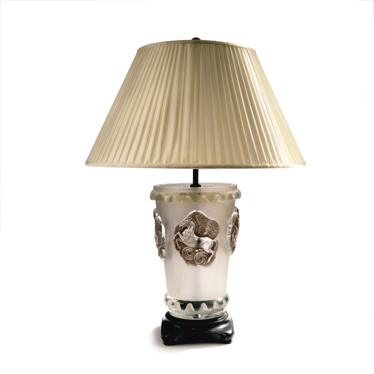 Hauptbild zu Objekt, 'Camargue' table lamp, 1942, Lalique, Ren&eacute;, Wingen-sur-Moder, 147A 68