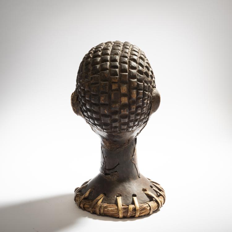 Bild 3 zu Objekt, Tanzaufsatz, Nigeria / Crossflussgebiet, 151C 838