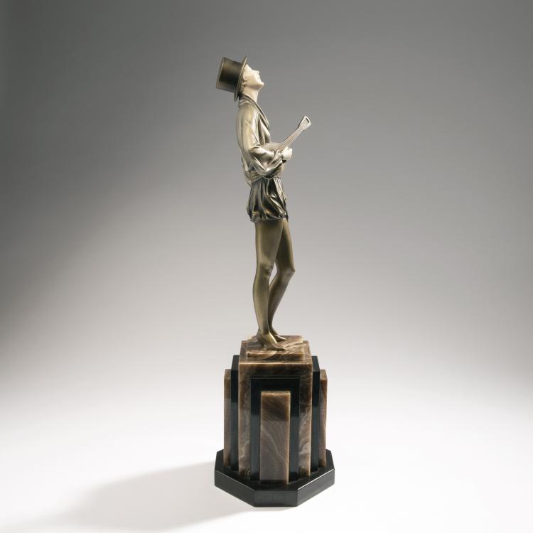 Bild 8 zu Objekt, 'Mandolin Player', c. 1925, 147B 397