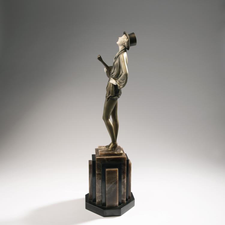 Bild 10 zu Objekt, 'Mandolin Player', c. 1925, 147B 397