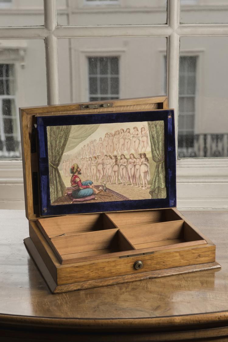 Bild 1 zu Objekt, Humidor mit erotischer Zeichnung, 1920er Jahre, England, 147B 695