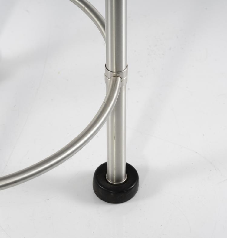 Bild 3 zu Objekt, Side table, c. 1935, Warren McArthur Co., New York, 146C 445