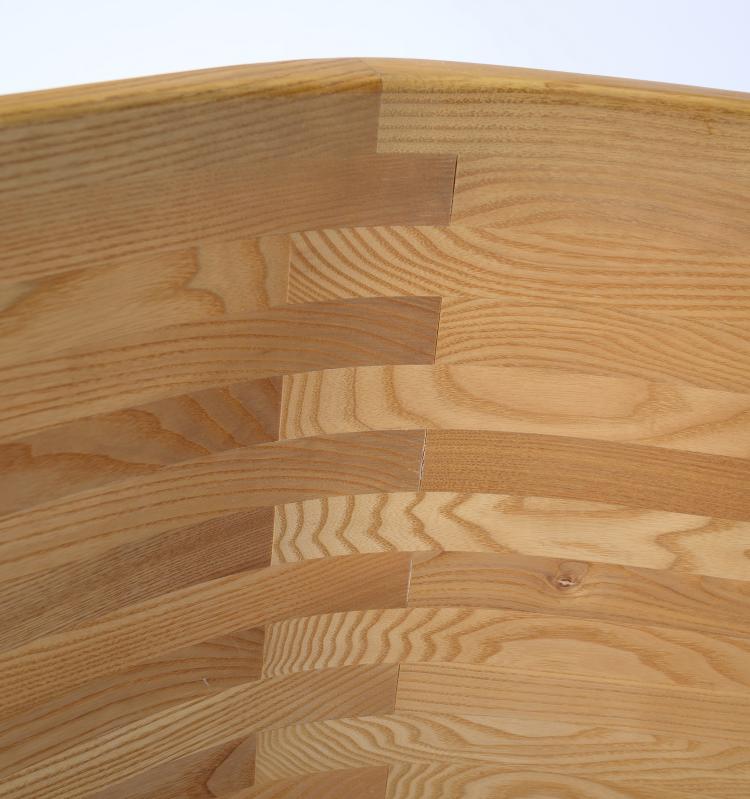 Bild 1 zu Objekt, 'Reclining sculptural chaiselounge with integrated side table', 1970s, Hojland Olsen, Sigurd, Lyngby, 146C 652