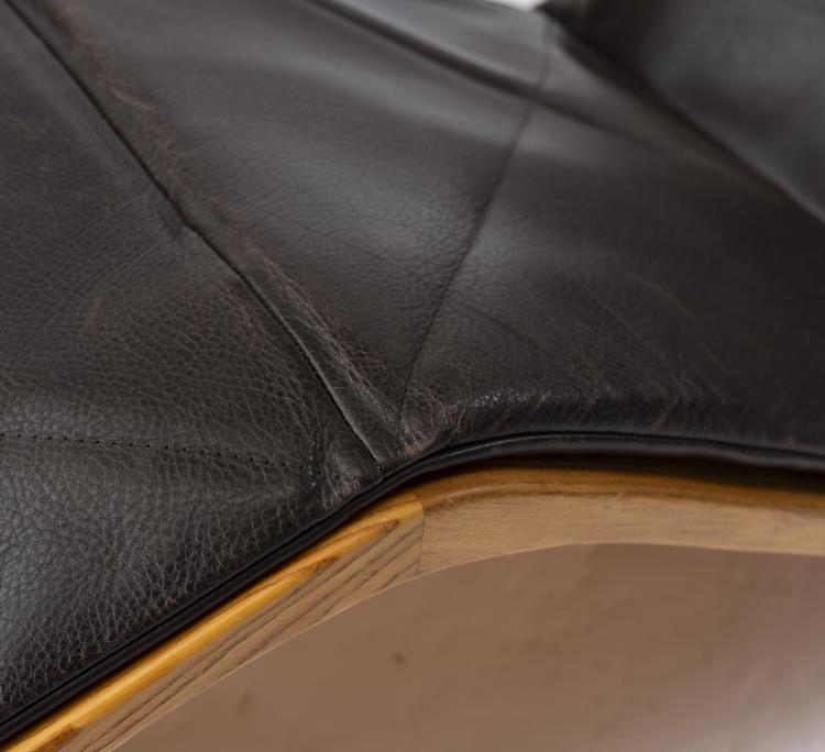 Bild 9 zu Objekt, 'Reclining sculptural chaiselounge with integrated side table', 1970s, Hojland Olsen, Sigurd, Lyngby, 146C 652