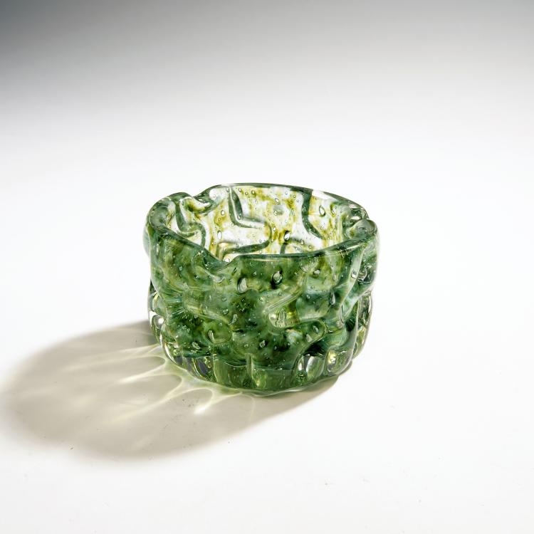 Bild 1 zu Objekt, Aschenbecher 'Spuma di mare', 1938-40, Ferro Toso Barovier, Murano, 146D 777