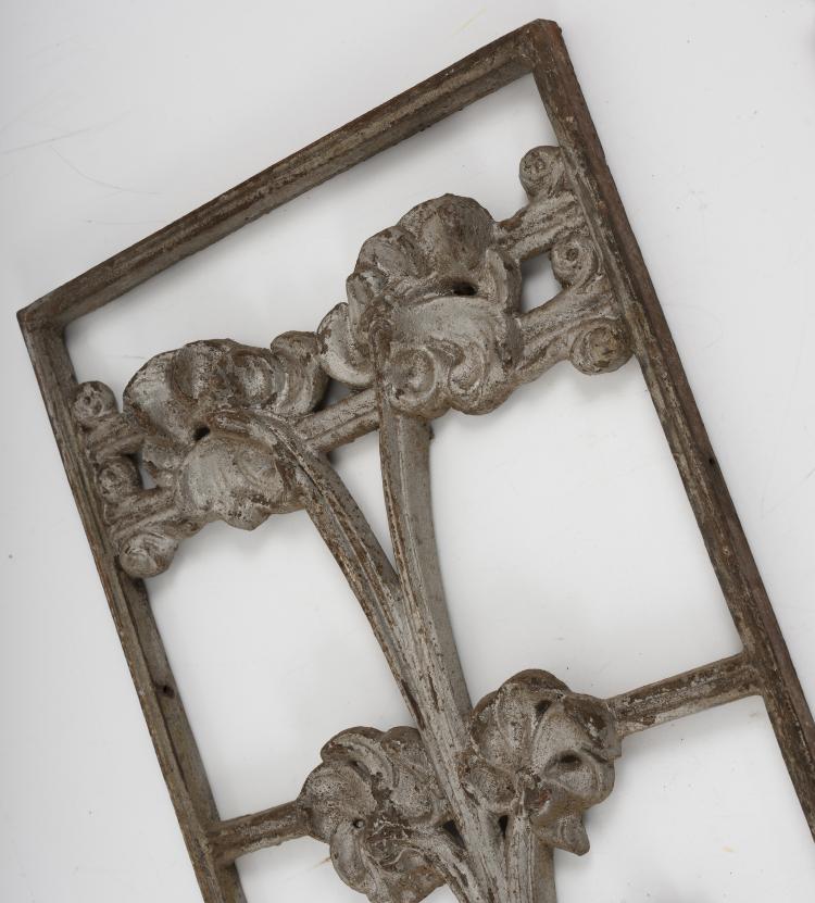 Bild 2 zu Objekt, Zwei T&uuml;rverkleidungen 'GM', um 1900, St. Dizier, Fonderie, 147B 434