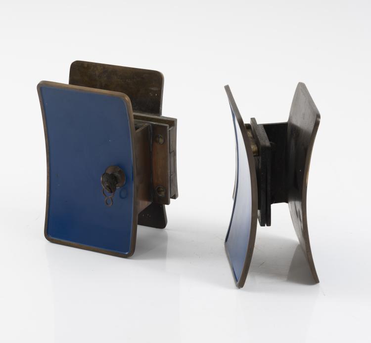 Bild 1 zu Objekt, Zwei T&uuml;rgriffe, um 1955, De Angeli, M., Italien, 146B 219