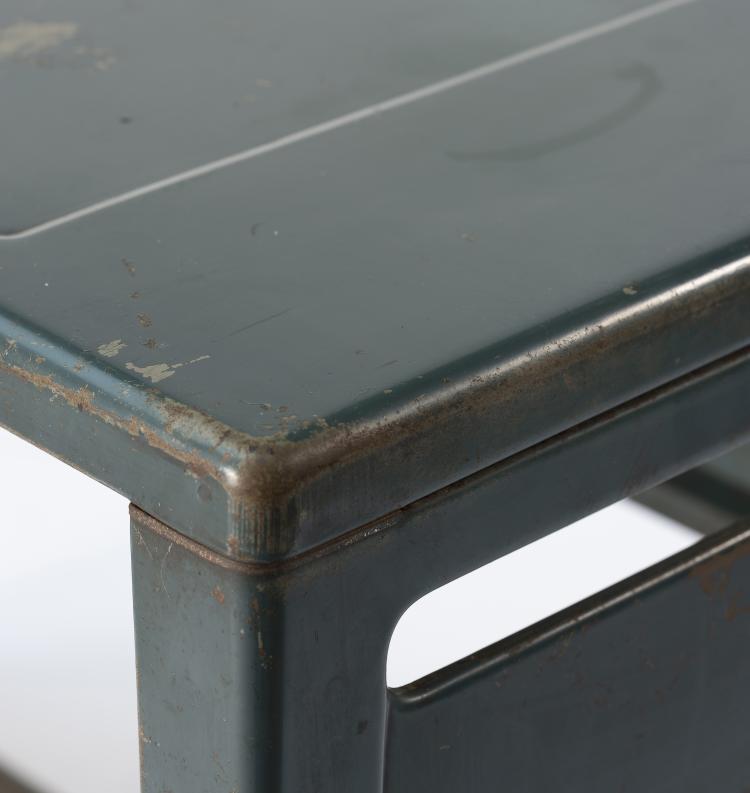 Bild 4 zu Objekt, Schreibmaschinentisch 'Synthesis', 1973, Olivetti, Ivrea, 146B 360