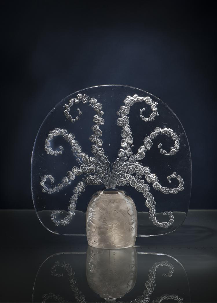 Hauptbild zu Objekt, 'V&eacute;ronique' night light / perfume burner, 1913, Lalique, Ren&eacute;, Combs-la-Ville, 147A 2