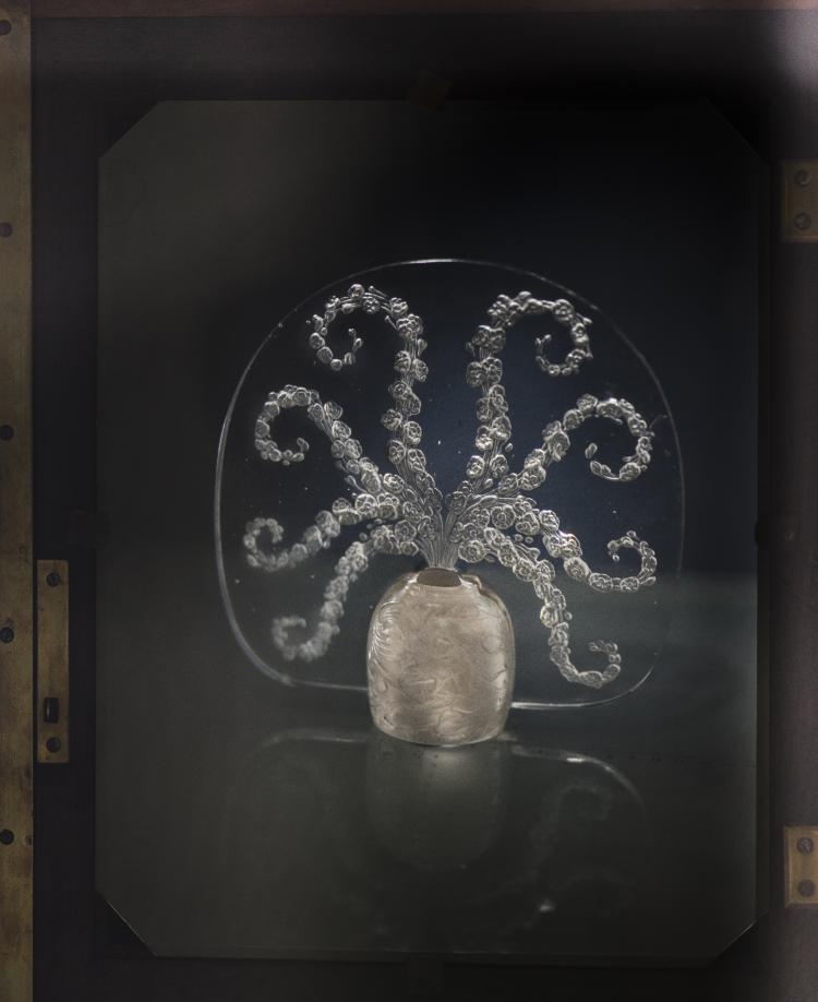 Bild 2 zu Objekt, 'V&eacute;ronique' night light / perfume burner, 1913, Lalique, Ren&eacute;, Combs-la-Ville, 147A 2