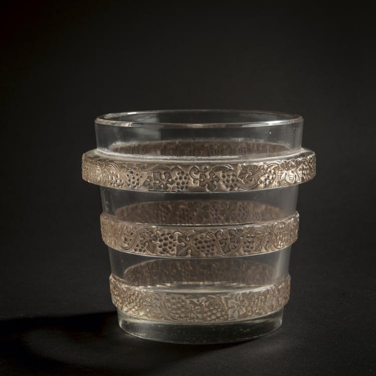 Hauptbild zu Objekt, 'Ricquewihr' bowl, 1938, Lalique, Ren&eacute;, Wingen-sur-Moder, 147A 64